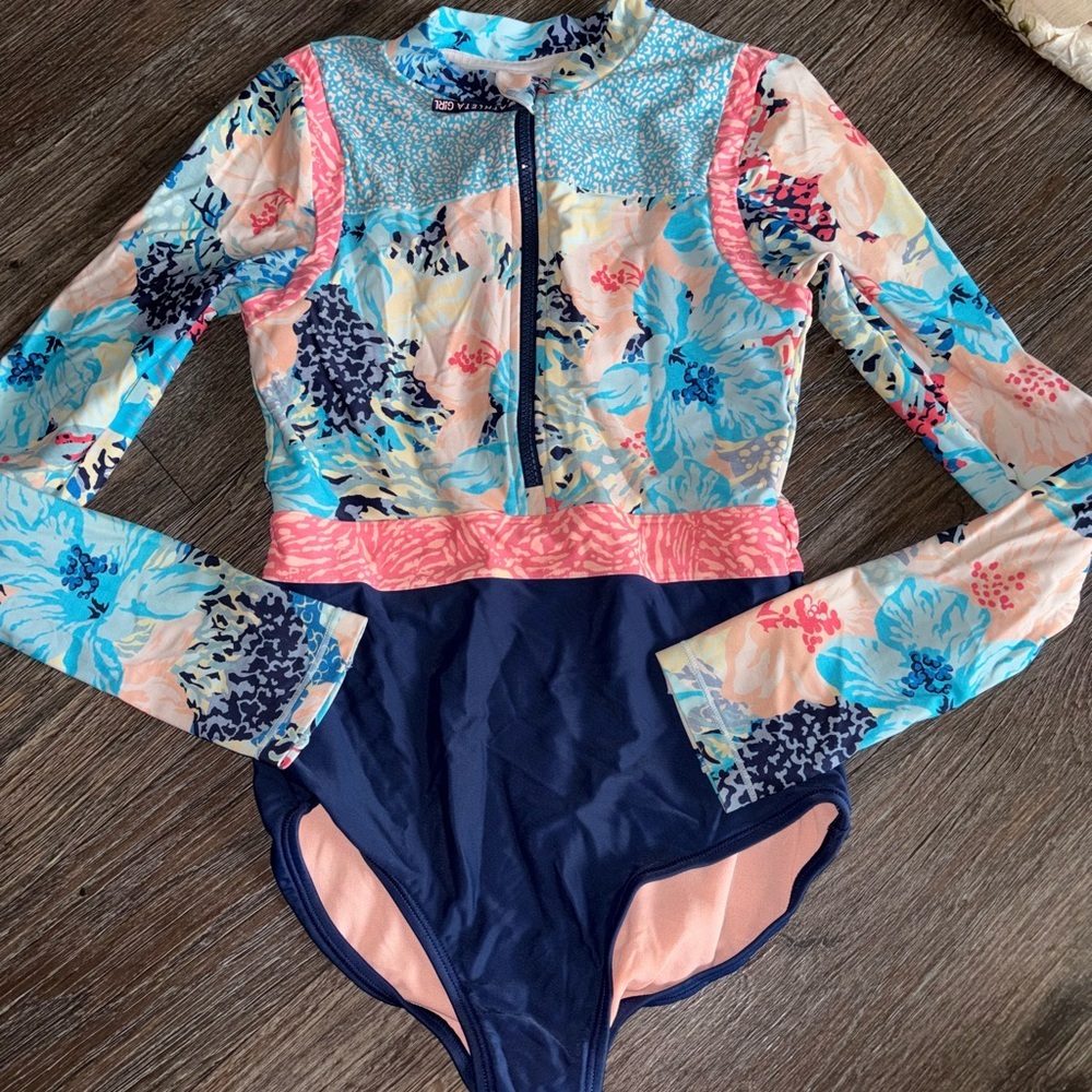 Athleta girl 12 rashguard swimsuit Kids Floral Rashguard